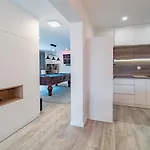 Villa Miracle