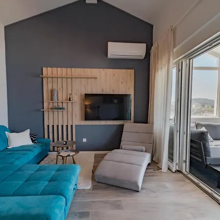 Miracle Villa